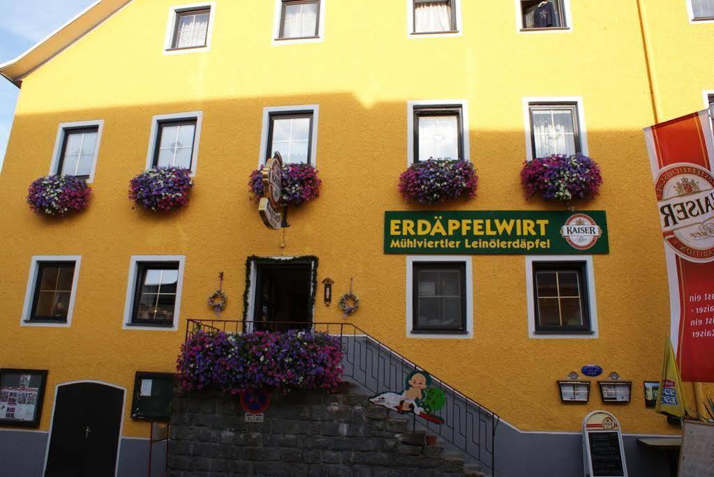 Gasthof 'Zum Alten Turm' Haslach an der Muhl Экстерьер фото